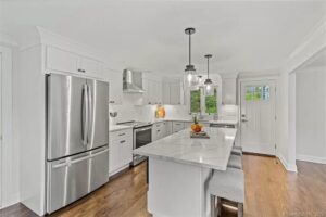 769 mountain kitchen 5-min